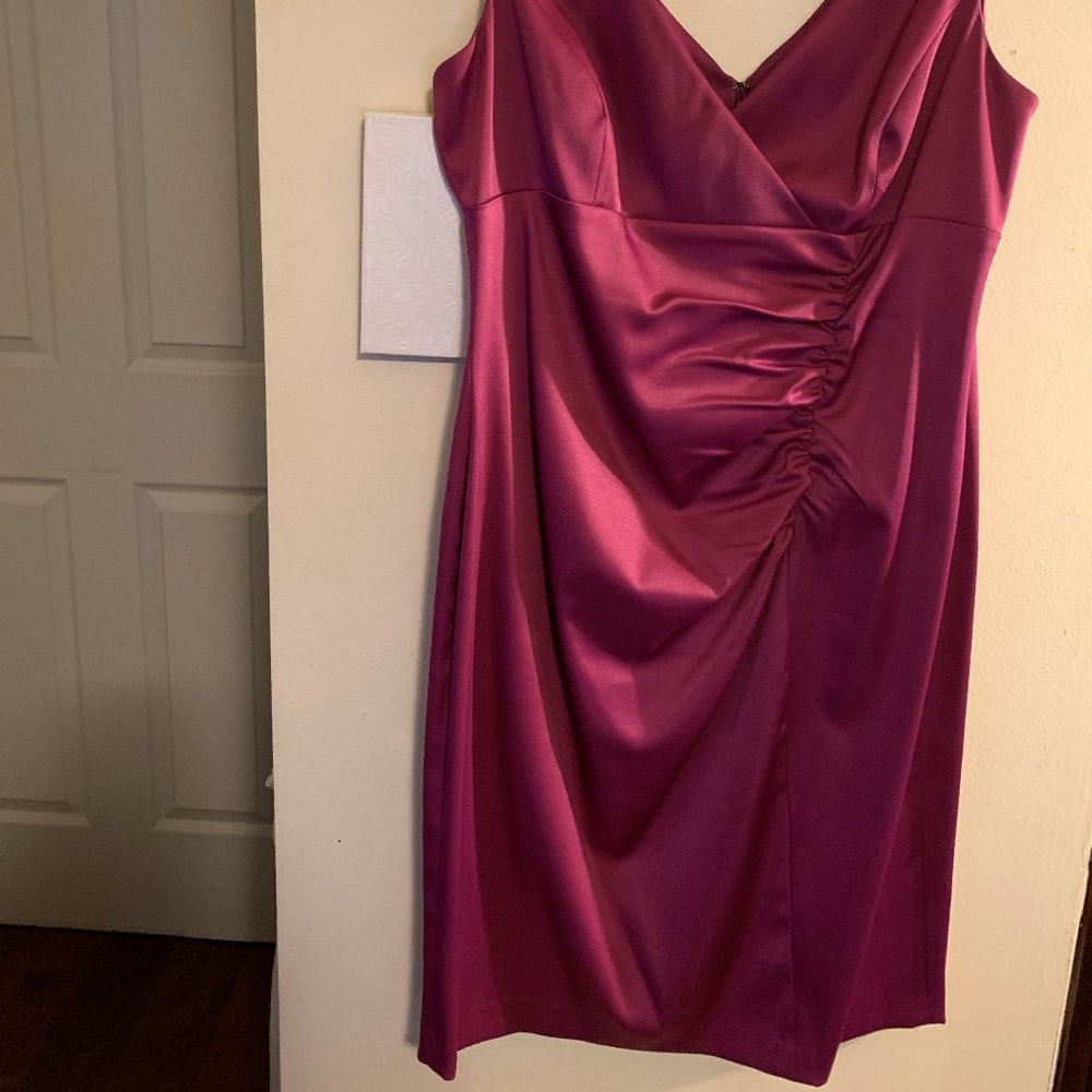 Jones Wear formal Dress.